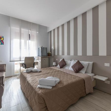 Chezromyk The Kosher B&B Милано Екстериор снимка