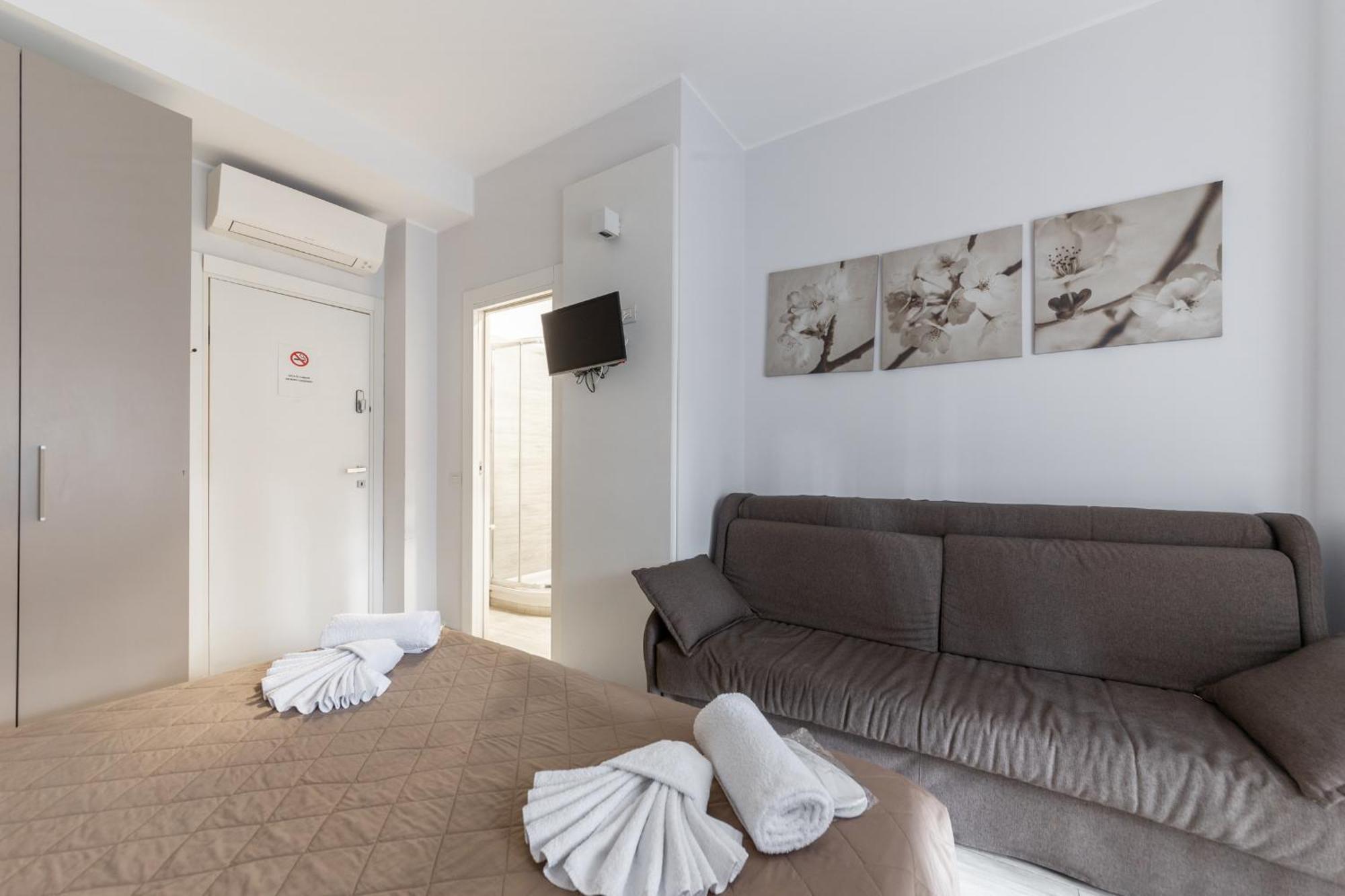 Chezromyk The Kosher B&B Милано Екстериор снимка